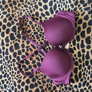 VS demi bra